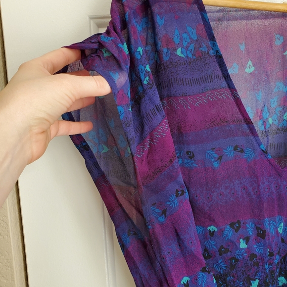 Flounce Silk sleeveless blouse - Picture 4 of 8